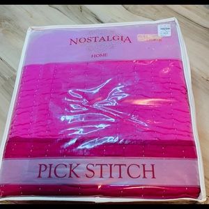 REVERSIBLE Pink/Berry full/queen Quilt 100% Cotton Quilt